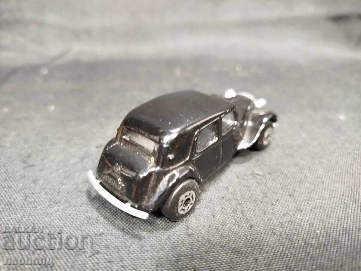 Delivery of OLD RETRO METAL CARRIER MATCHBOX ENGLAND CITROEN 15 CV