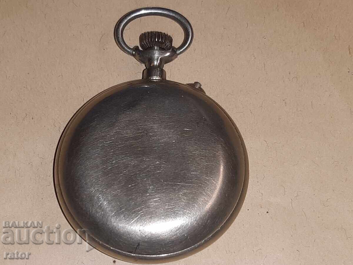 Δημοπρασία Ένα πολύ παλιό ρολόι τσέπης Δημοπρασία Ένα πολύ παλιό ρολόι τσέπης