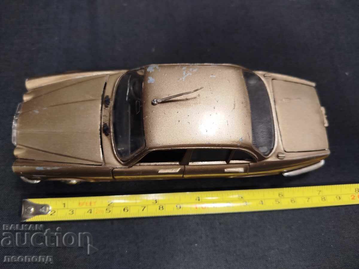 1/25 METAL CAR SCALE MODEL JAGUAR POLISTIL ITALY - 7 1/25 METAL CAR SCALE MODEL JAGUAR POLISTIL ITALY - 7