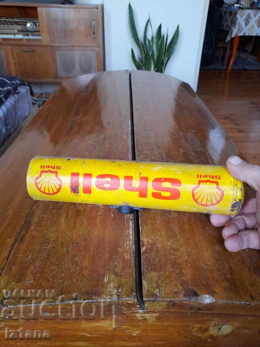 Delivery of Old metal Shell box Delivery of Old metal Shell box