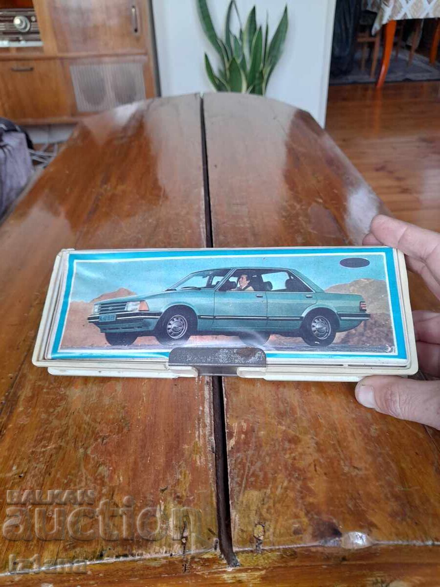 Стар ученически несесер с цена 27.00 лв. | € 13.80 Стар ученически несесер с цена 27.00 лв. | € 13.80