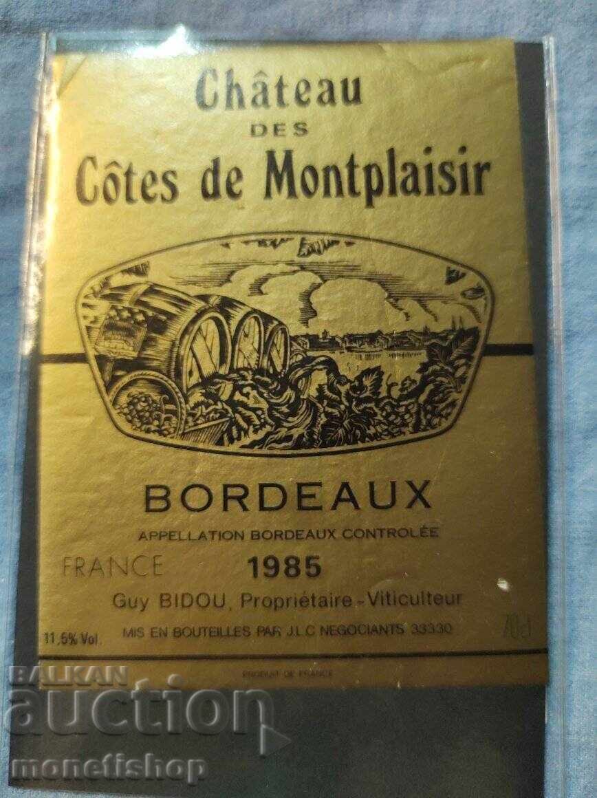 We offer a large collection of wine labels. - 6 We offer a large collection of wine labels. - 6