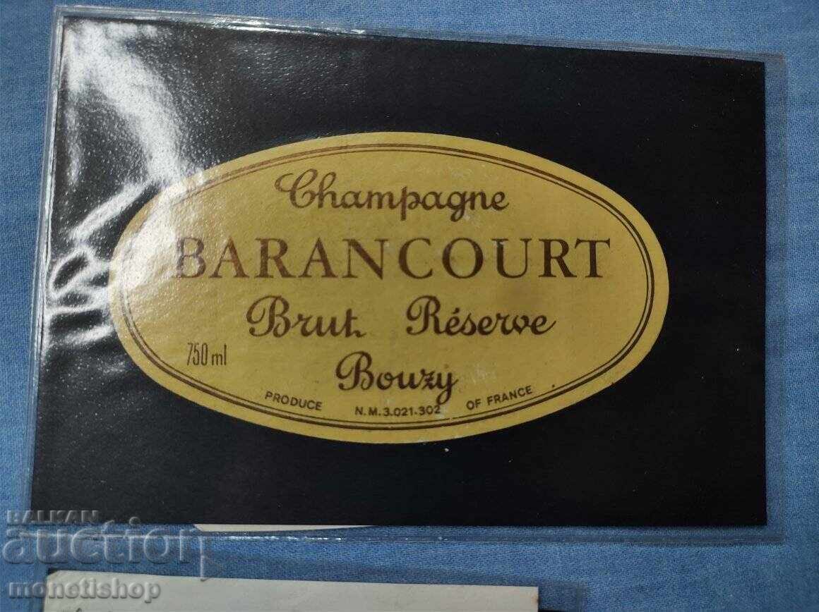 Προσφέρουμε μια μεγάλη συλλογή από ετικέτες κρασιών - 6