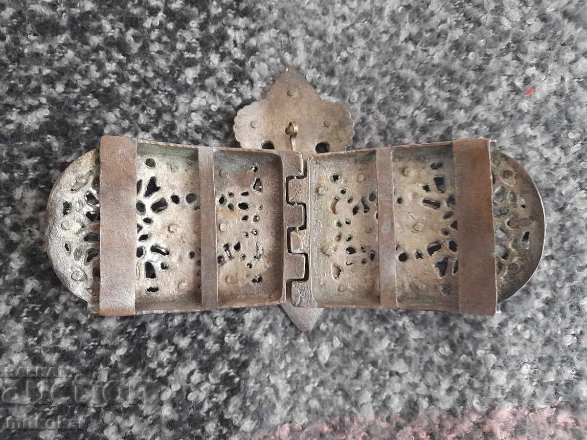 Φιλιγκράν χυτό Tetevenska pafta με τιμή 380.00 BGN | € 194.29 Φιλιγκράν χυτό Tetevenska pafta με τιμή 380.00 BGN | € 194.29