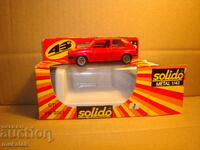 1:43 JUCĂRIE SOLIDO VW GOLF 2 MODEL cărucior