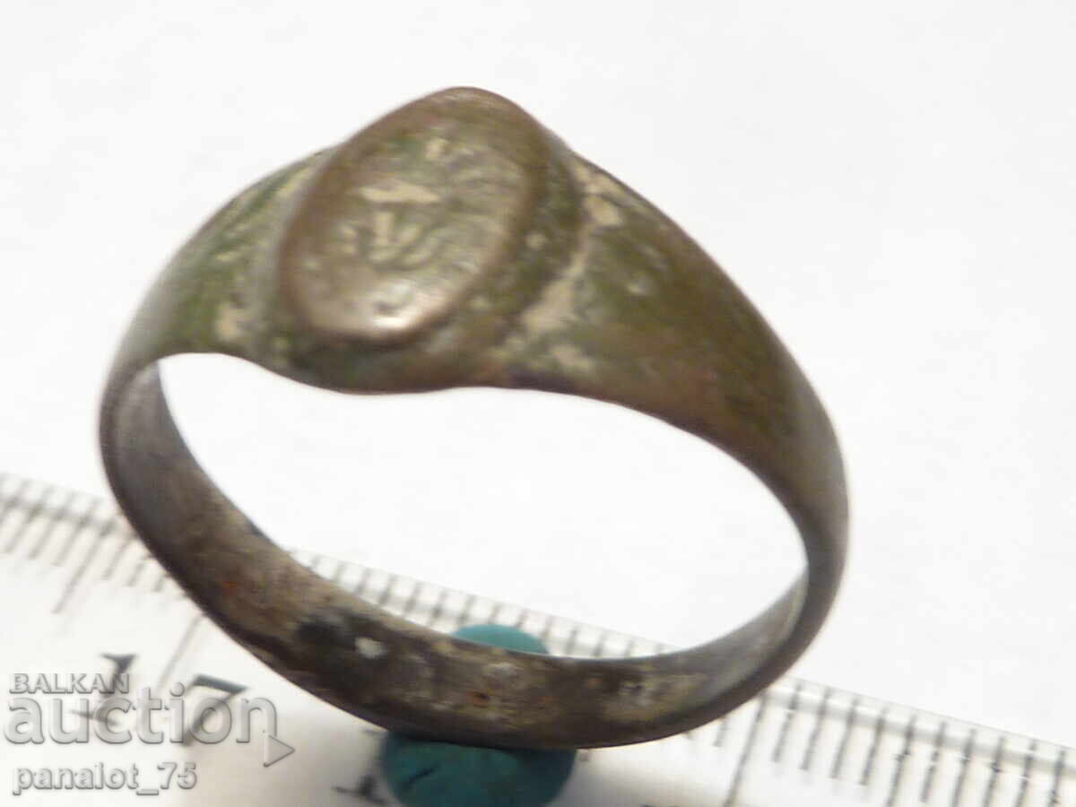 Παράδοση ΧΑΛΚΙΝΟ ΔΑΧΤΥΛΙΔΙ ΑΝΑΓΕΝΝΗΣΗΣ