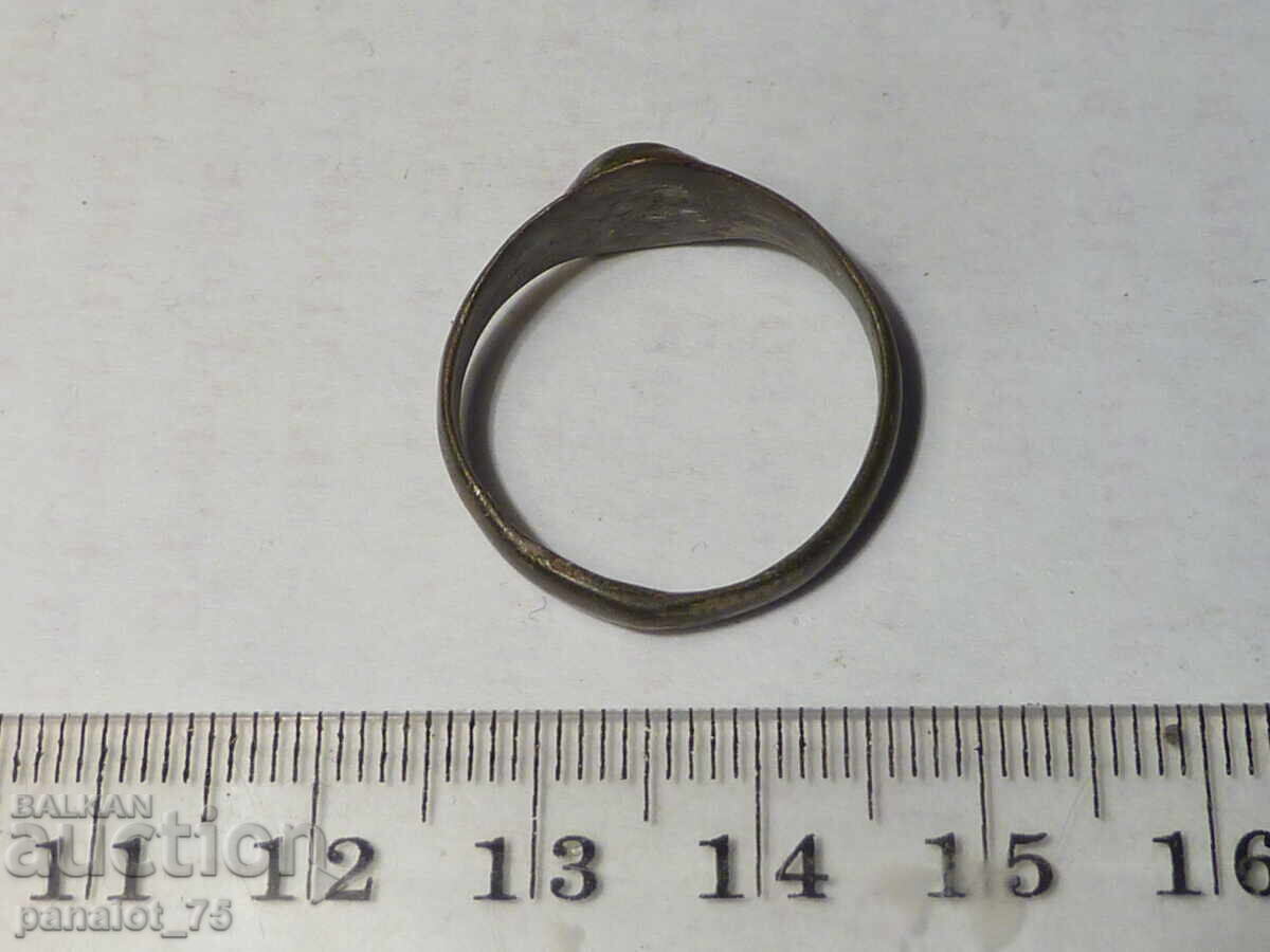 ΧΑΛΚΙΝΟ ΔΑΧΤΥΛΙΔΙ ΑΝΑΓΕΝΝΗΣΗΣ - 5