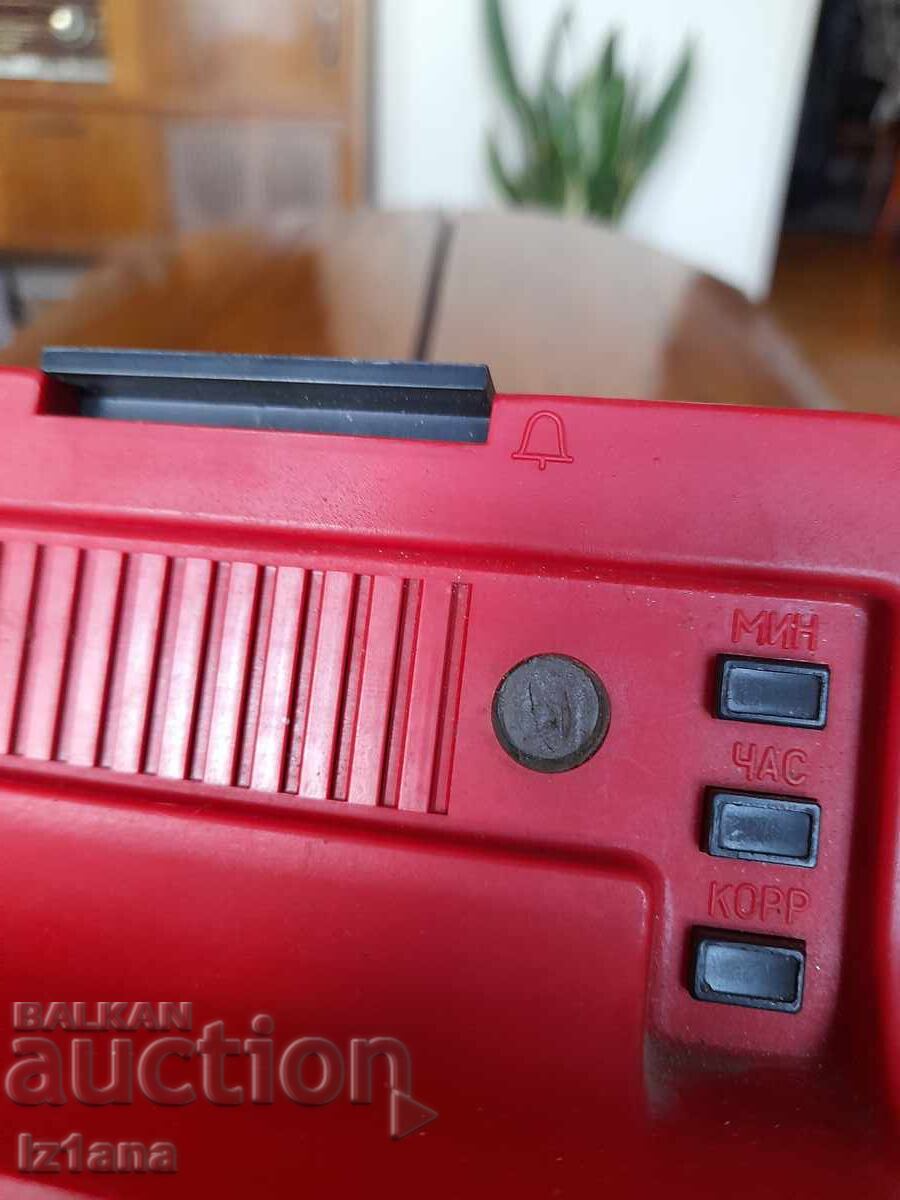 Livrarea Ceasuri vechi electronice 2-06