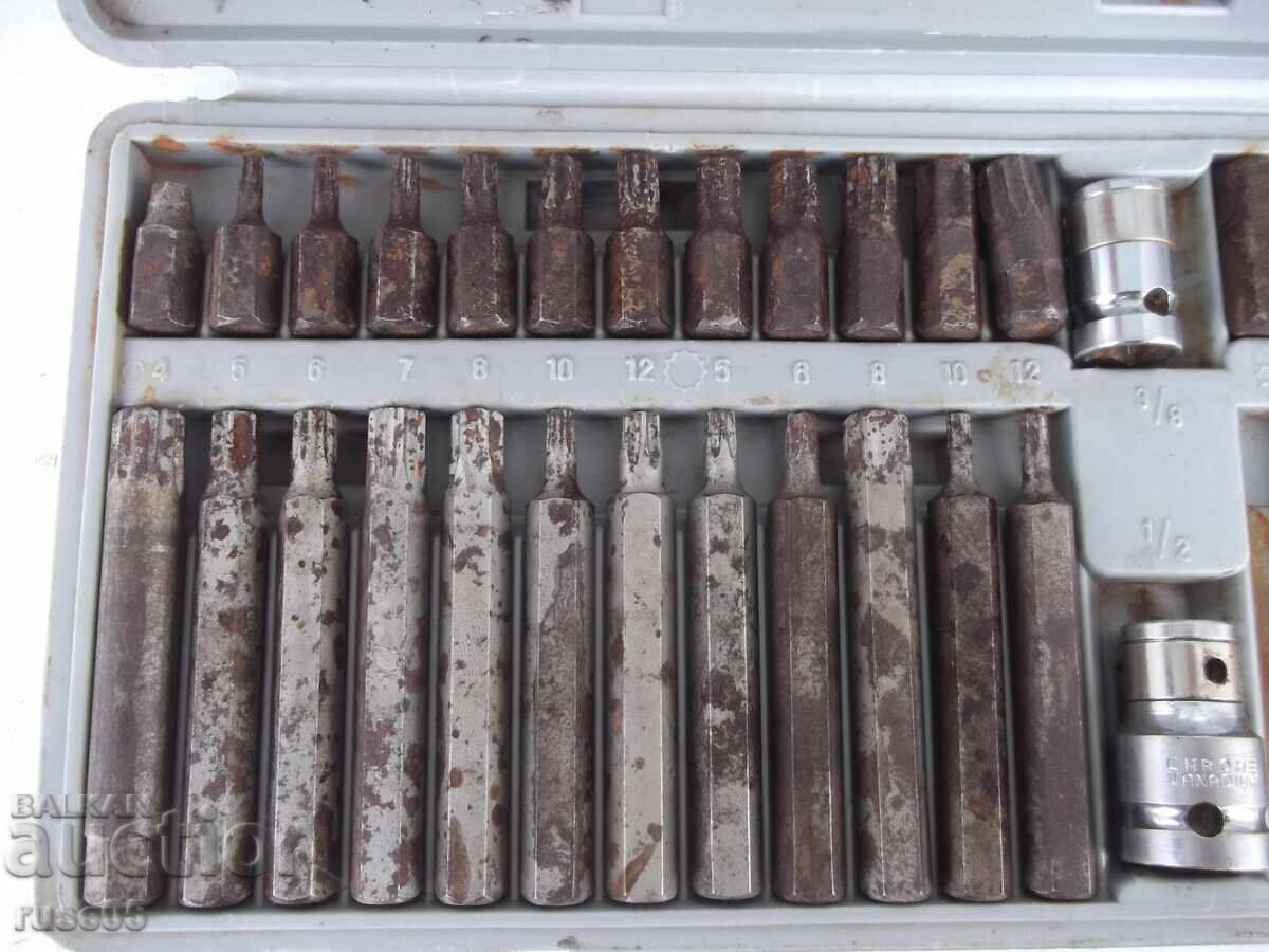 Auction Bits 39 pcs. set Auction Bits 39 pcs. set