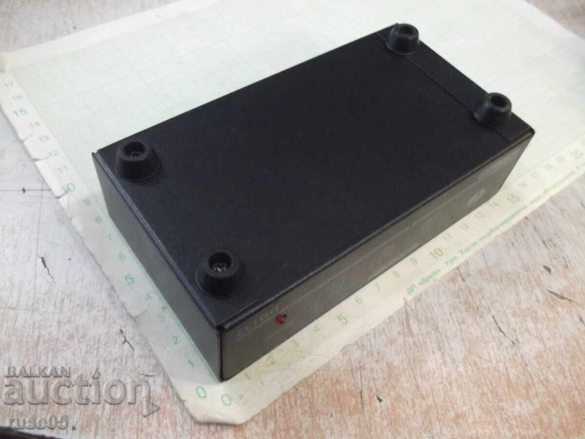 Delivery of VCom VGA Splitter 1x2 - DD132 working Delivery of VCom VGA Splitter 1x2 - DD132 working