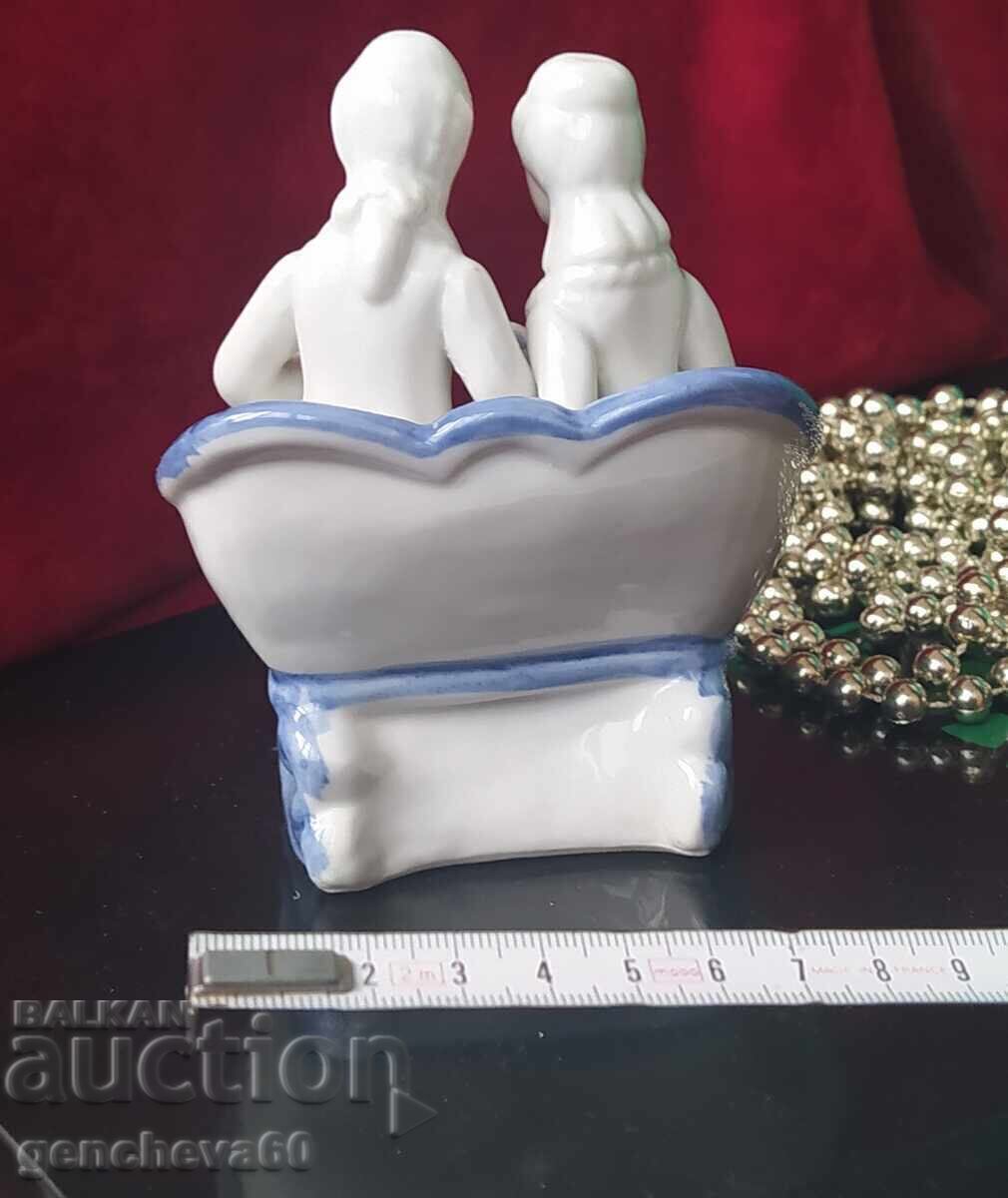 Auction Porcelain figurine of Lovers/markings Auction Porcelain figurine of Lovers/markings