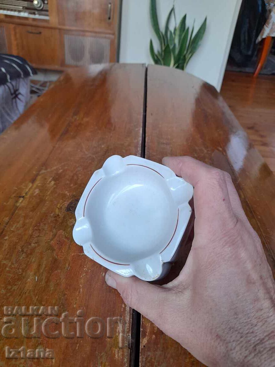 Delivery of Old porcelain ashtray Delivery of Old porcelain ashtray