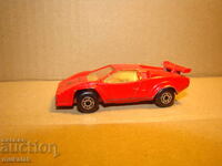 1:56 MATCHBOX LAMBORCHINI COUNTACH MODEL CAR TOY