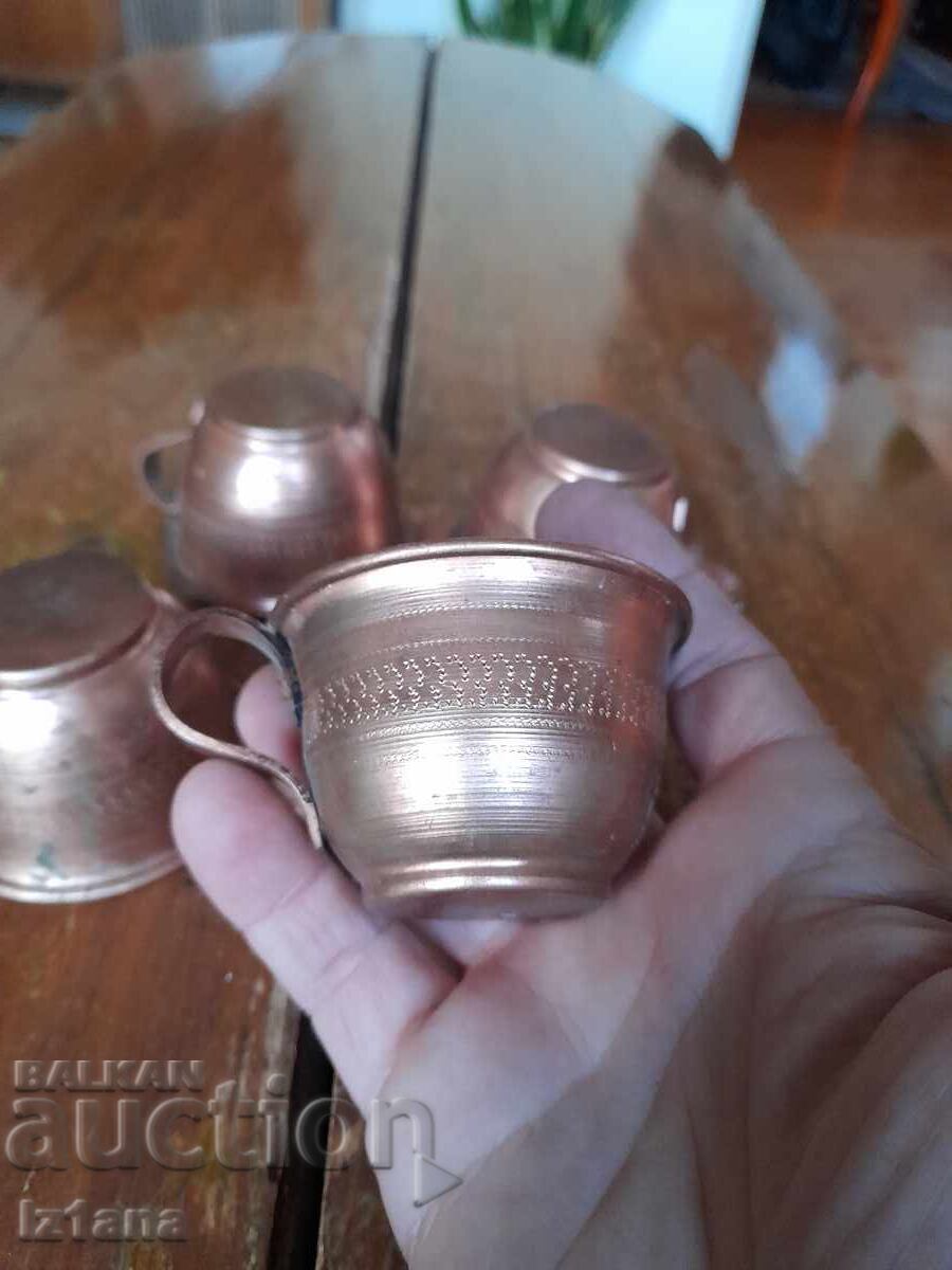 Auction Old copper cups Auction Old copper cups