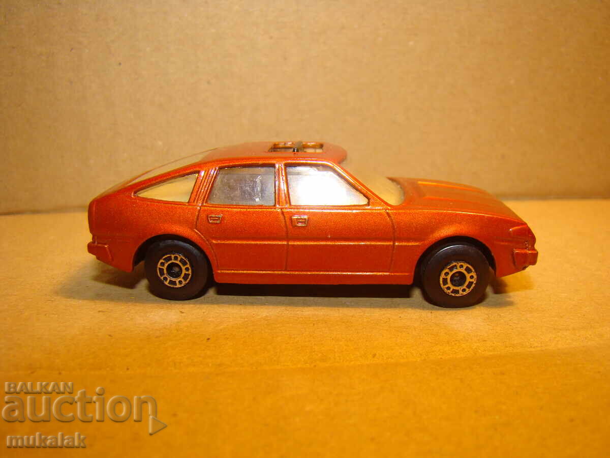 Auction  1:64 MATCHBOX ROVER 3500 MODEL CAR TOY