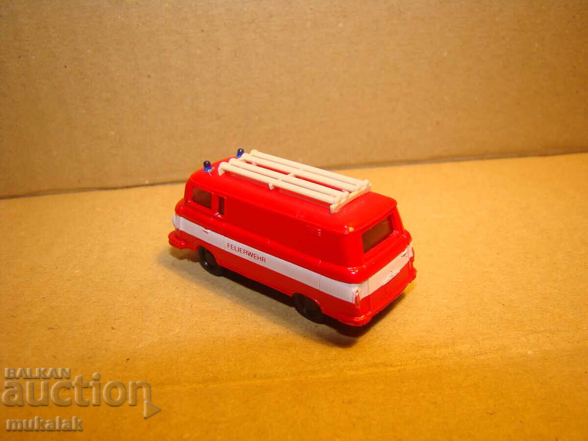 Delivery of H0 1/87 BARKAS FIRE ENGINE MODEL TOY TROLLEY Delivery of H0 1/87 BARKAS FIRE ENGINE MODEL TOY TROLLEY