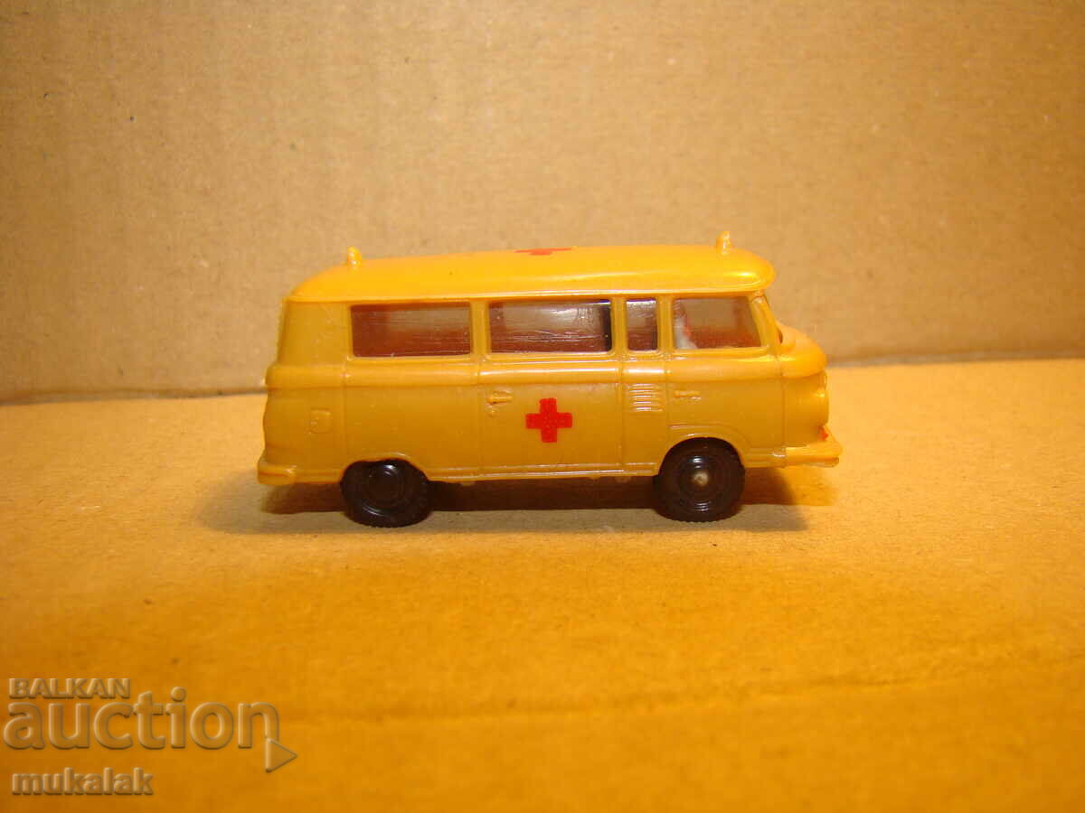 Auction H0 1/87 BARKAS AMBULANCE MODEL TROLLEY TOY Auction H0 1/87 BARKAS AMBULANCE MODEL TROLLEY TOY