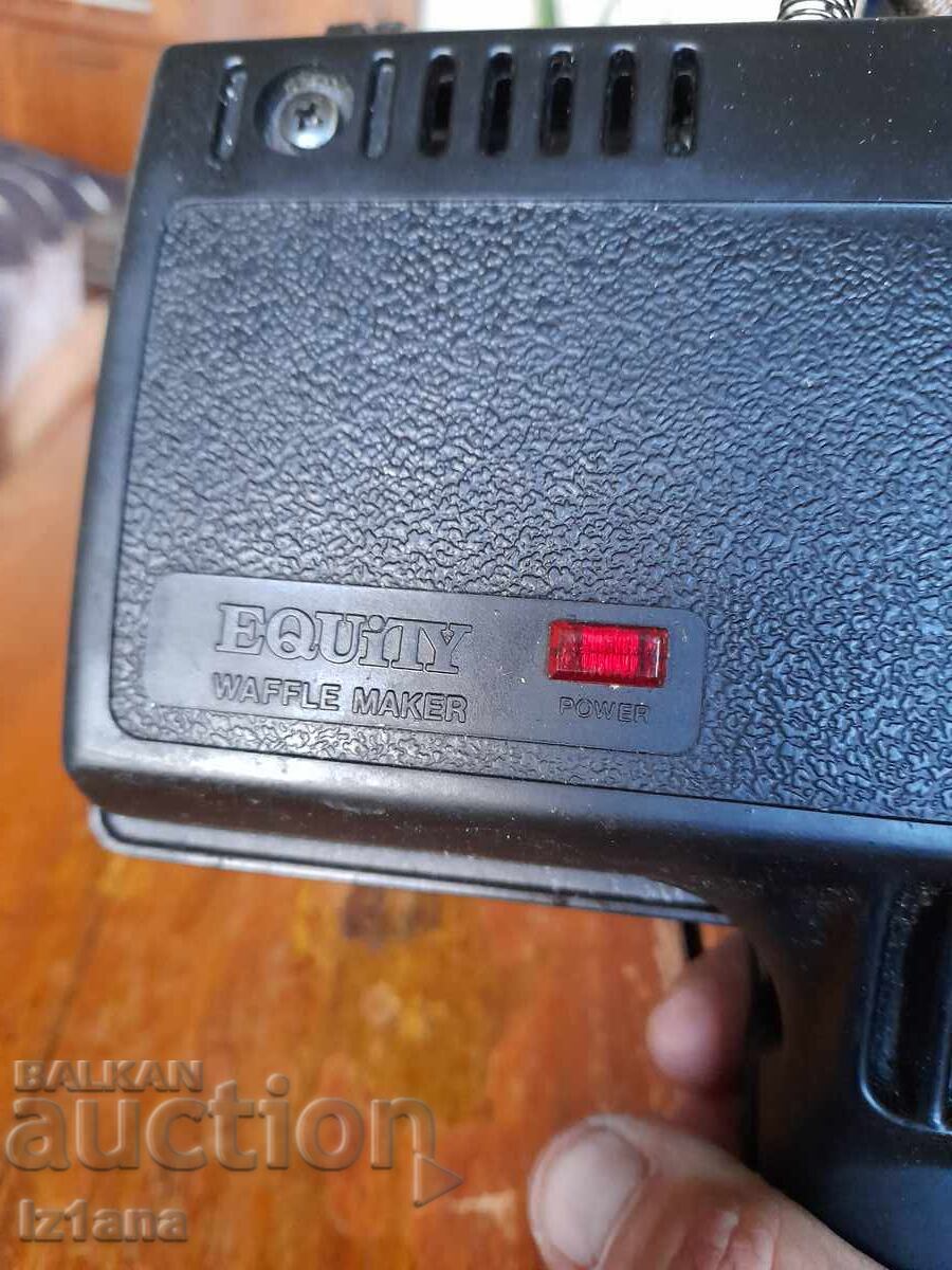 Old Equity waffle iron with price 37.00 BGN | € 18.92 Old Equity waffle iron with price 37.00 BGN | € 18.92