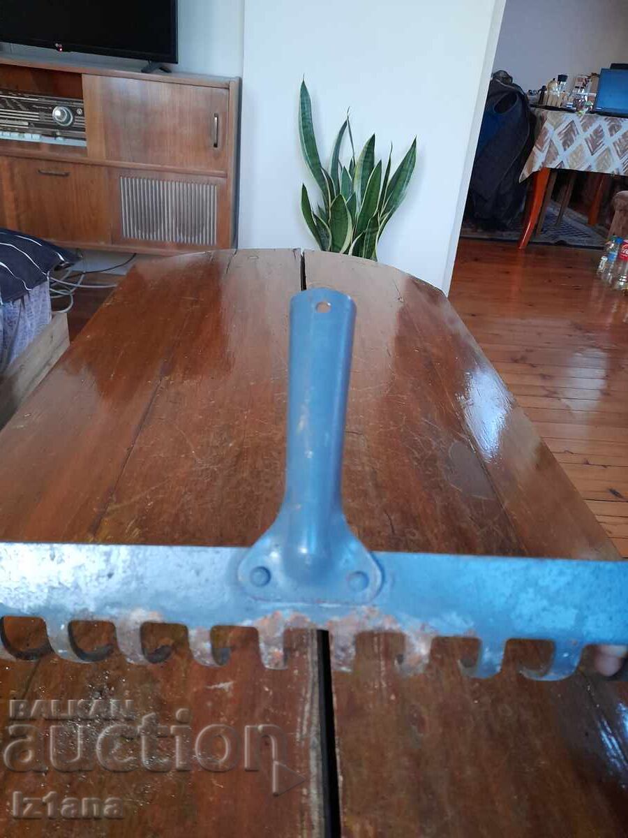 Delivery of Ancient oar Delivery of Ancient oar