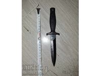 Taylor surgical dagger France for throwing knife blade perf.