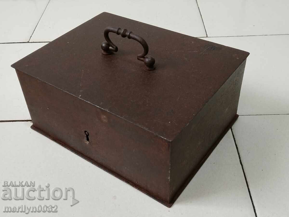 Secret box from a safe deposit box for valuables Principality of Bulgaria with price 139.00 BGN | € 71.07