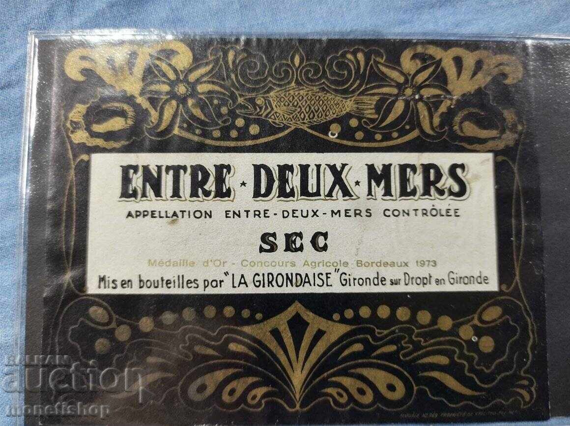 Delivery of We offer a large collection of wine labels Delivery of We offer a large collection of wine labels