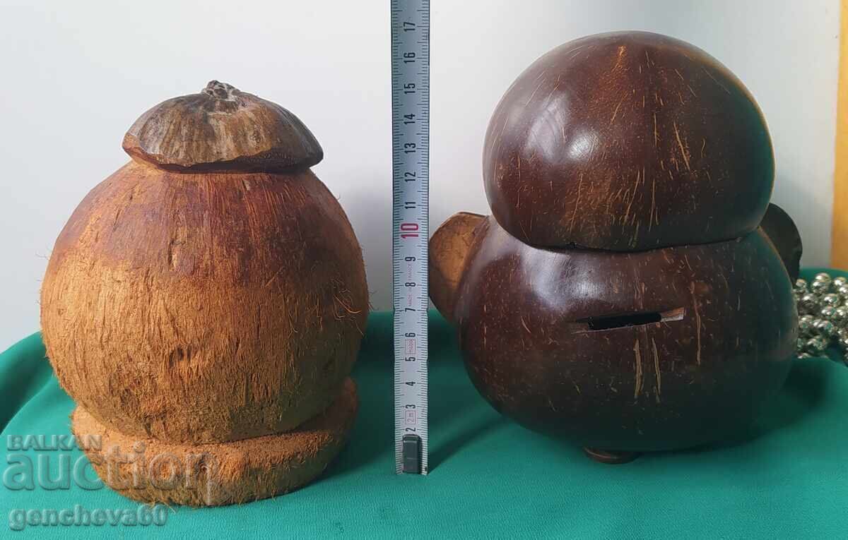 Κουμπαράς καρύδας και μαϊμού με τιμή € 8.00 | 15.65 BGN