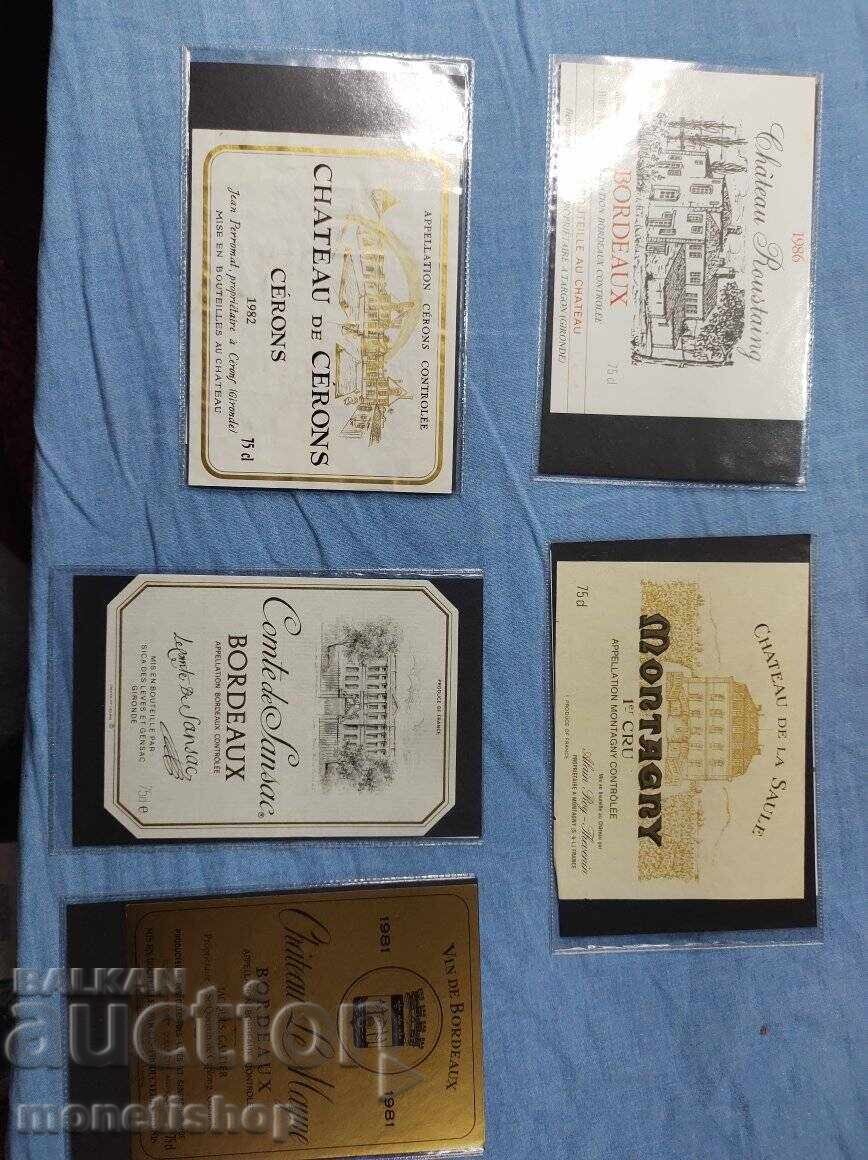 Προσφέρουμε μια μεγάλη συλλογή από ετικέτες κρασιού και σαμπάνιας Προσφέρουμε μια μεγάλη συλλογή από ετικέτες κρασιού και σαμπάνιας