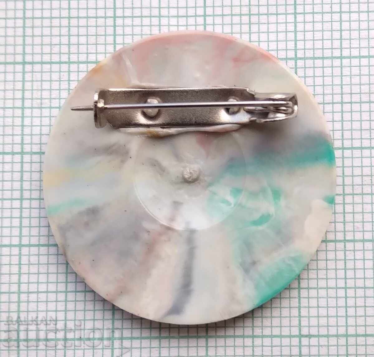 Auction  18132 Badge - flag USSR flag