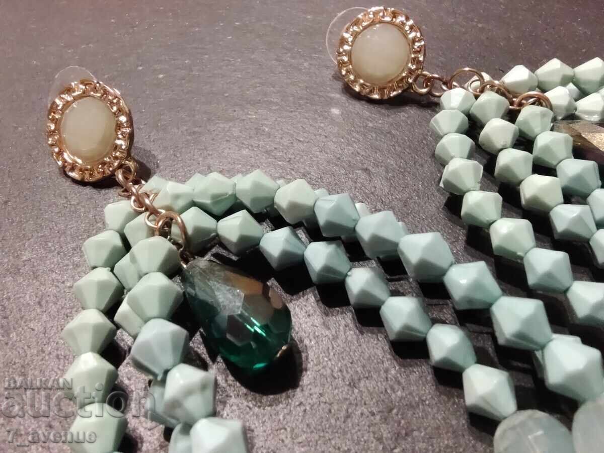 Παράδοση Τεράστια σκουλαρίκια, τεράστια ομορφιά, 7.02.2025 Παράδοση Τεράστια σκουλαρίκια, τεράστια ομορφιά, 7.02.2025