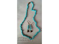 Turquoise necklace (43 cm) and earrings (3 cm)