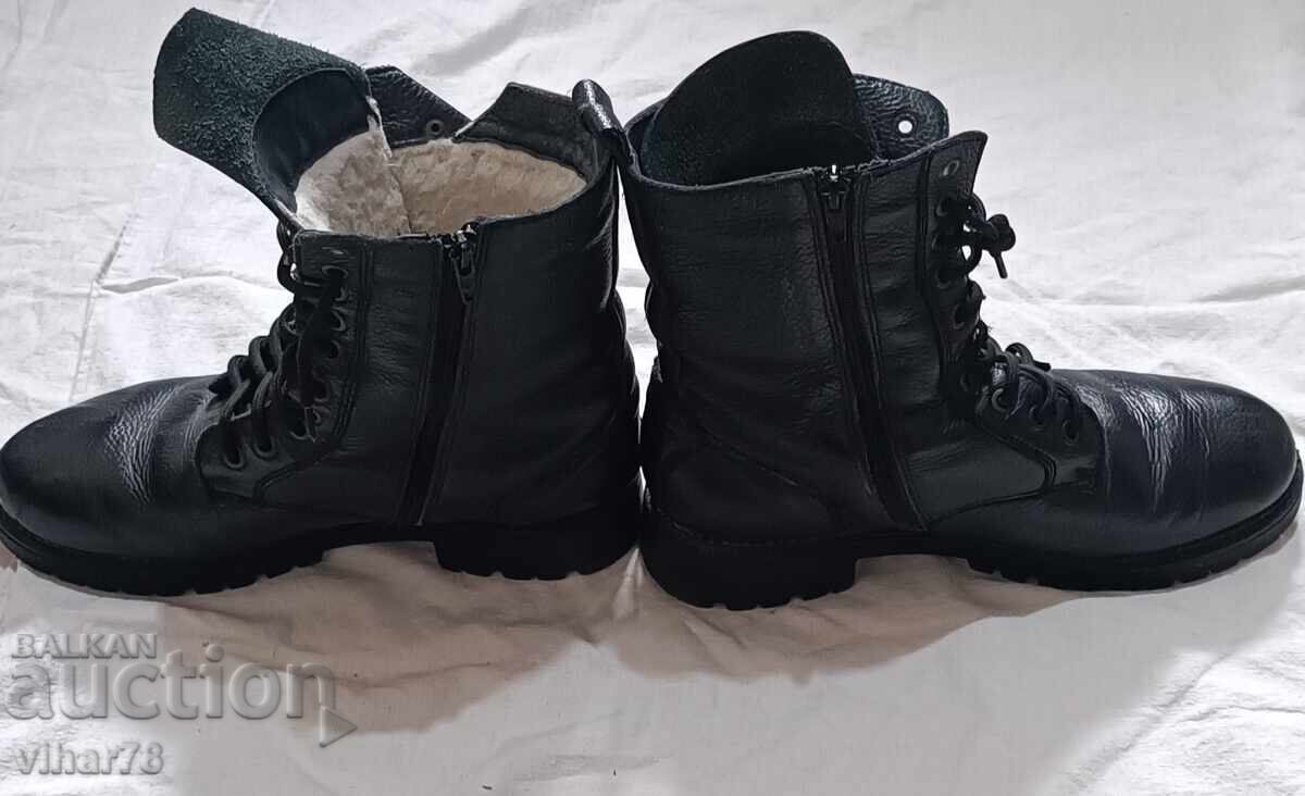 Δημοπρασία Κουβανέζες γυναικών Δημοπρασία Κουβανέζες γυναικών