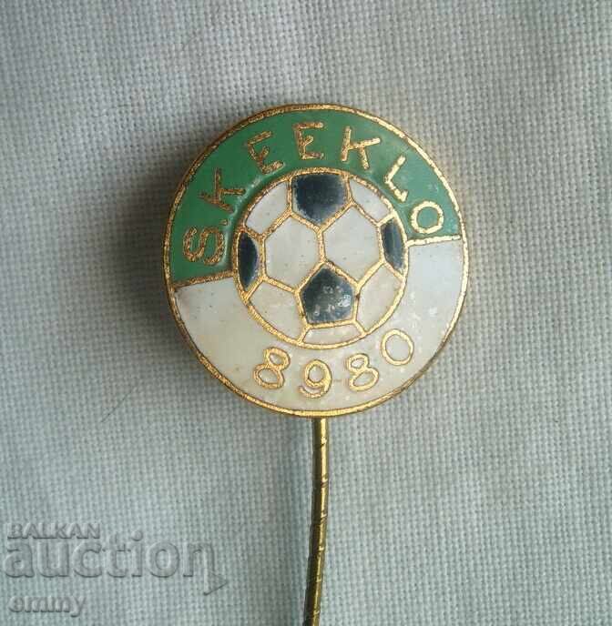 Insignă fotbal - FC Eeklo, Belgia cu preț € 1.80 | 3.52 BGN