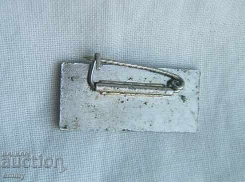 Auction Olympic Games 1972 Badge - Winter in Sapporo and Summer in Munich Auction Olympic Games 1972 Badge - Winter in Sapporo and Summer in Munich