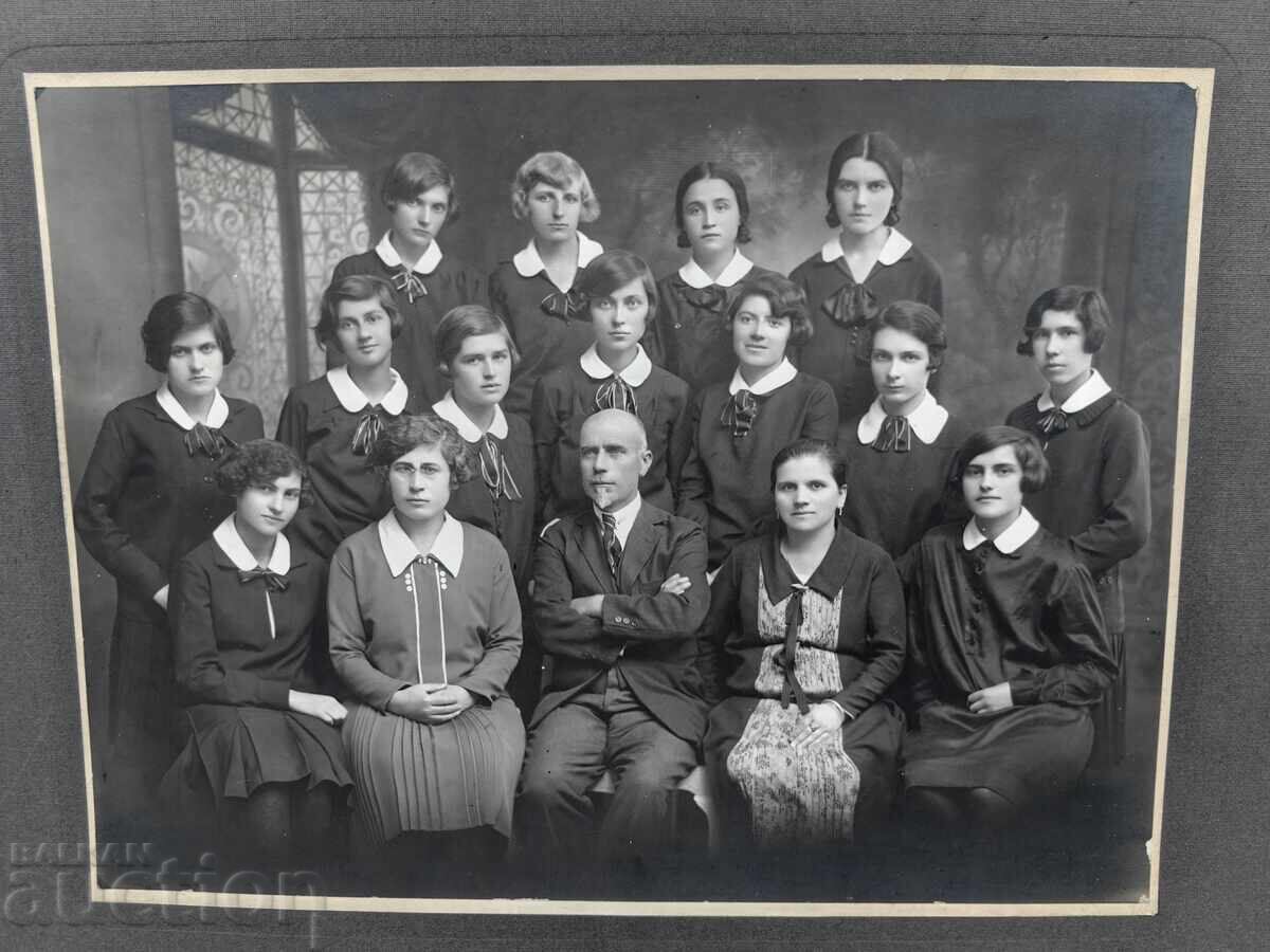 SOFIA SCHOOL STUDENTS OLD PHOTO CARDBOARD BULGARIA SOFIA SCHOOL STUDENTS OLD PHOTO CARDBOARD BULGARIA