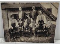 WEARING APRON OLD FAMILY PHOTO CARDBOARD BULGARIA