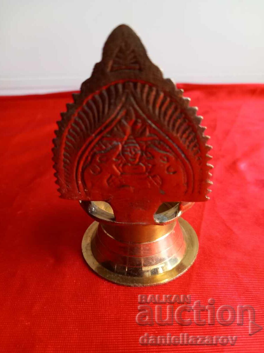Delivery of Small Bronze Buddhist Oil Lamp, Buddha, Hinduism Delivery of Small Bronze Buddhist Oil Lamp, Buddha, Hinduism