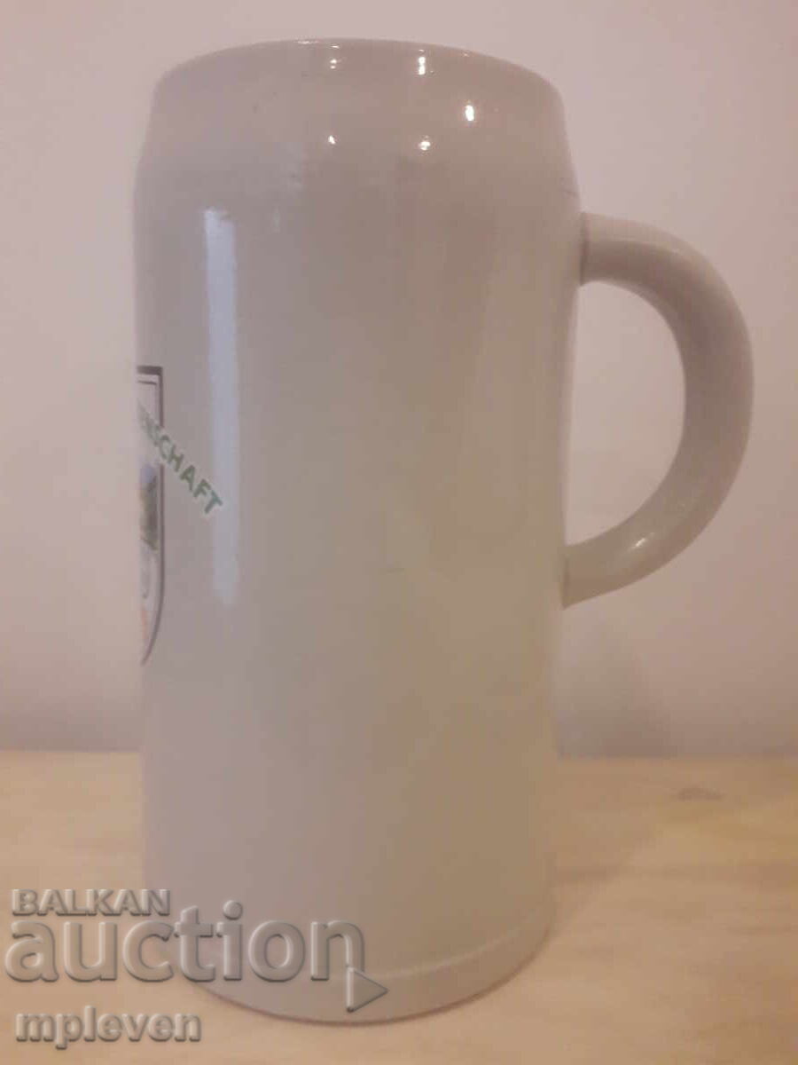 Δημοπρασία Μπίρα κούπα 2 λίτρα Δημοπρασία Μπίρα κούπα 2 λίτρα