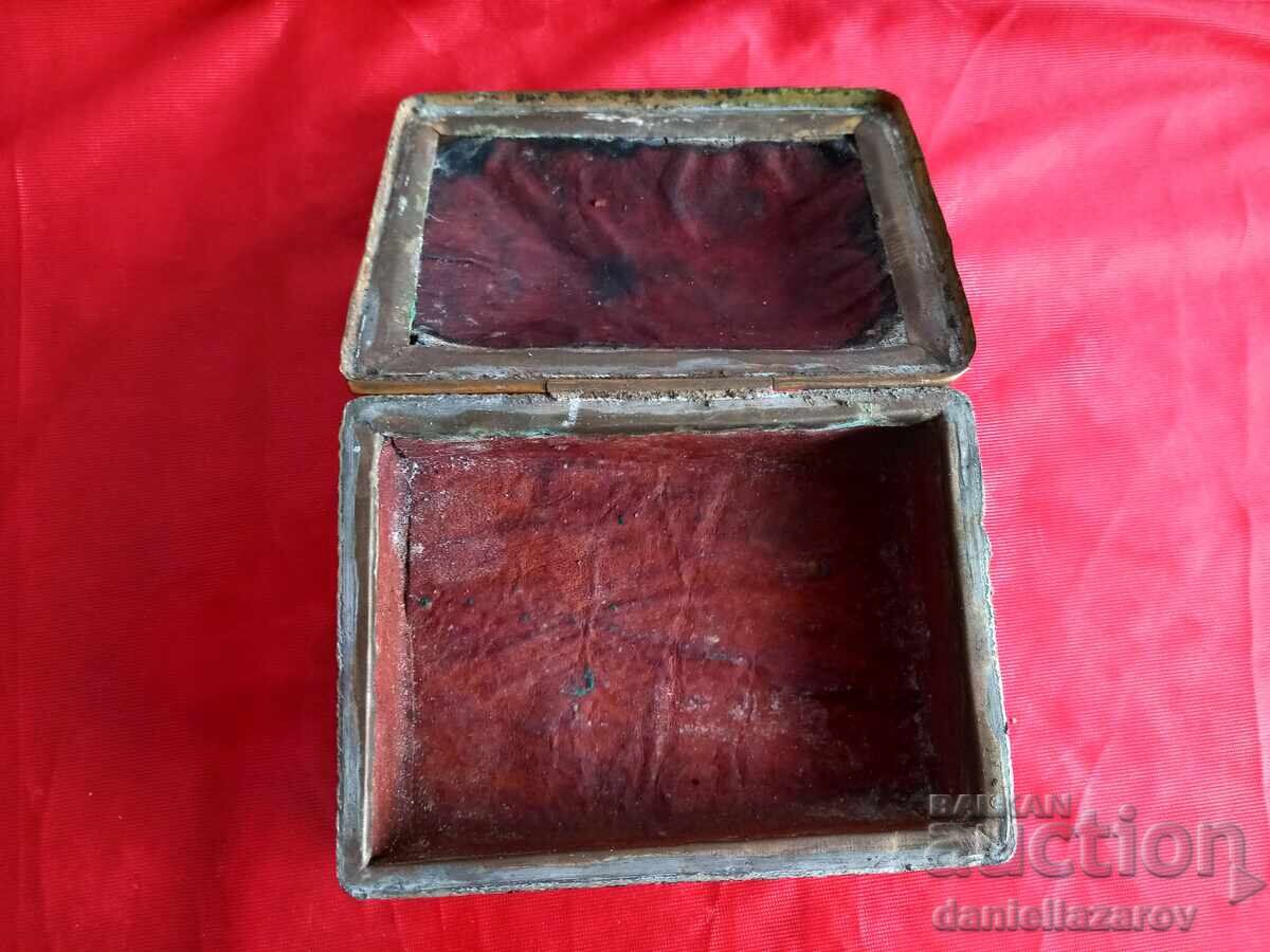 Delivery of 19th Century Antique Camel Bone and Brass Jewelry Box Delivery of 19th Century Antique Camel Bone and Brass Jewelry Box