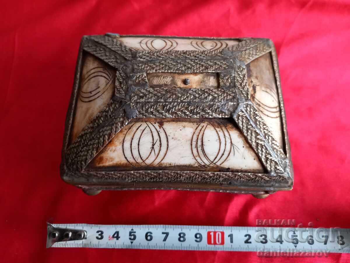 19th Century Antique Camel Bone and Brass Jewelry Box - 6 19th Century Antique Camel Bone and Brass Jewelry Box - 6