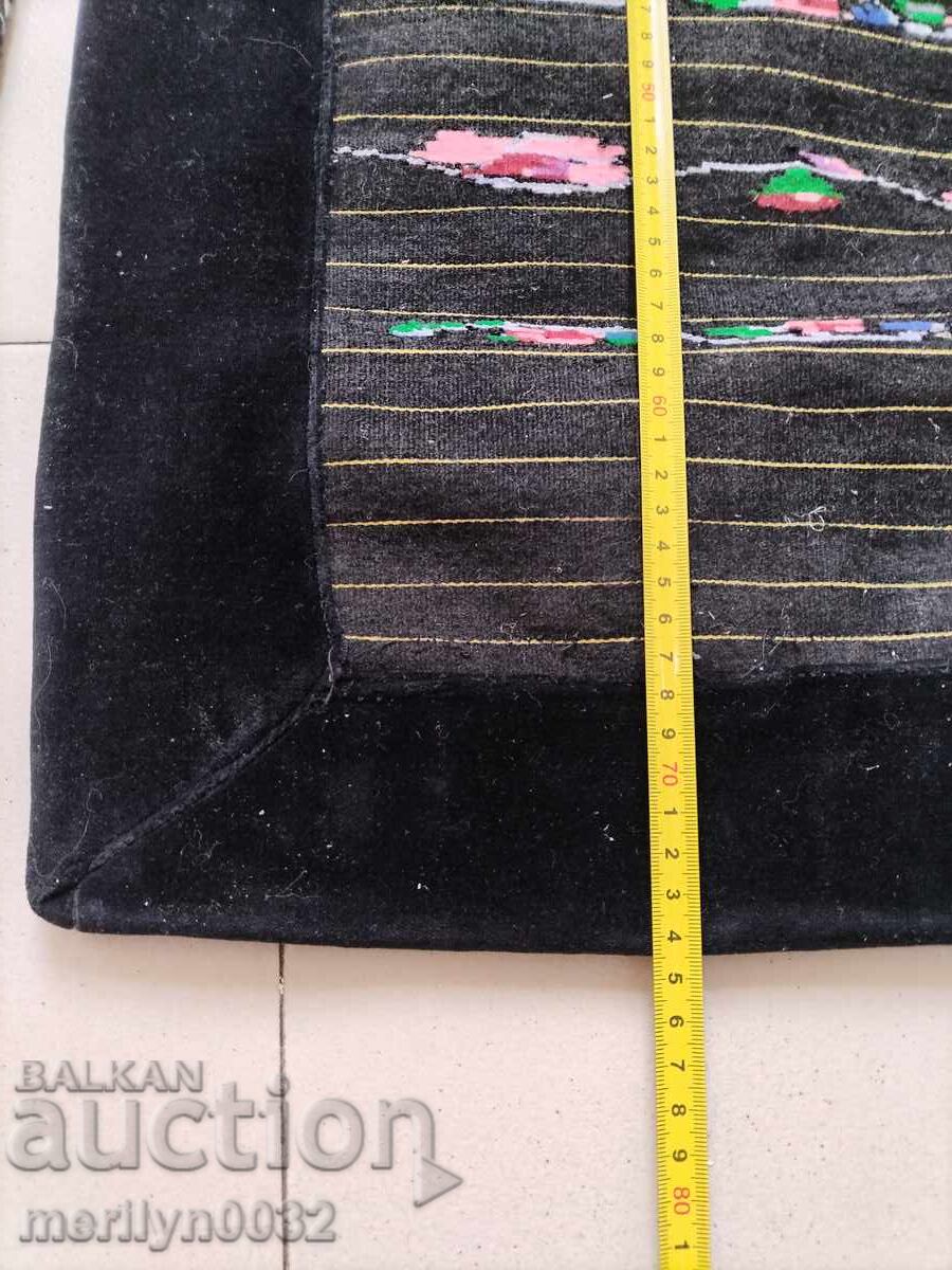 Delivery of Old apron tinsel embroidery, costume, cloth Delivery of Old apron tinsel embroidery, costume, cloth