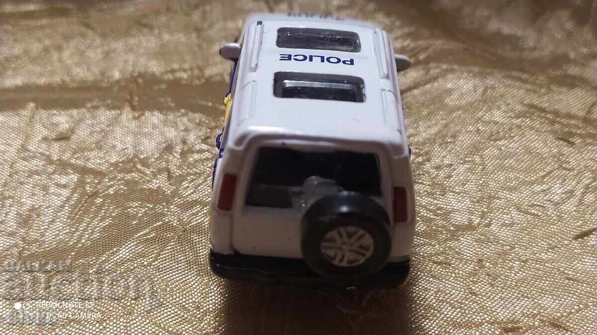 Delivery of LAND ROVER DISCOVERY 2004 Police Car Delivery of LAND ROVER DISCOVERY 2004 Police Car