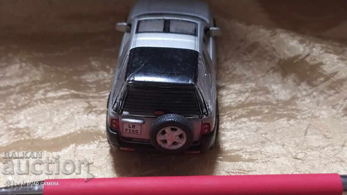 Delivery of LAND ROVER FREELANDER stroller