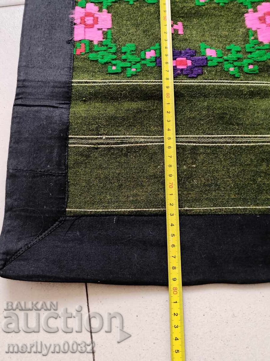 Delivery of Old apron tinsel embroidery, costume, cloth Delivery of Old apron tinsel embroidery, costume, cloth