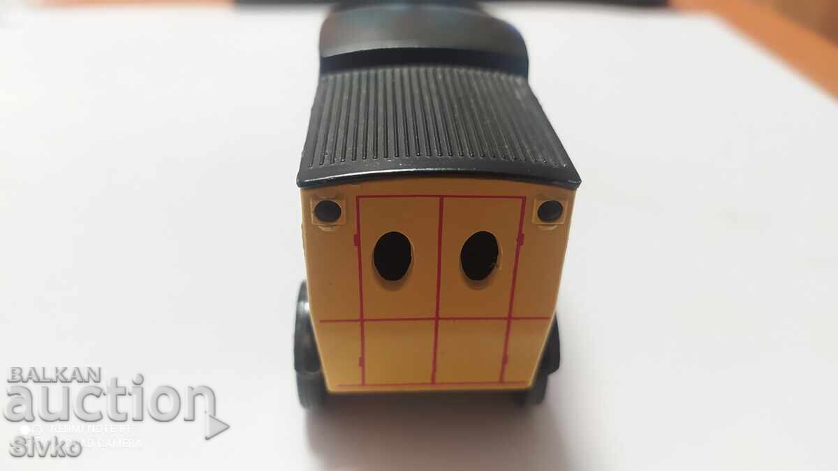 Delivery of MATCHBOX Trolley - FORD 1912 Delivery of MATCHBOX Trolley - FORD 1912