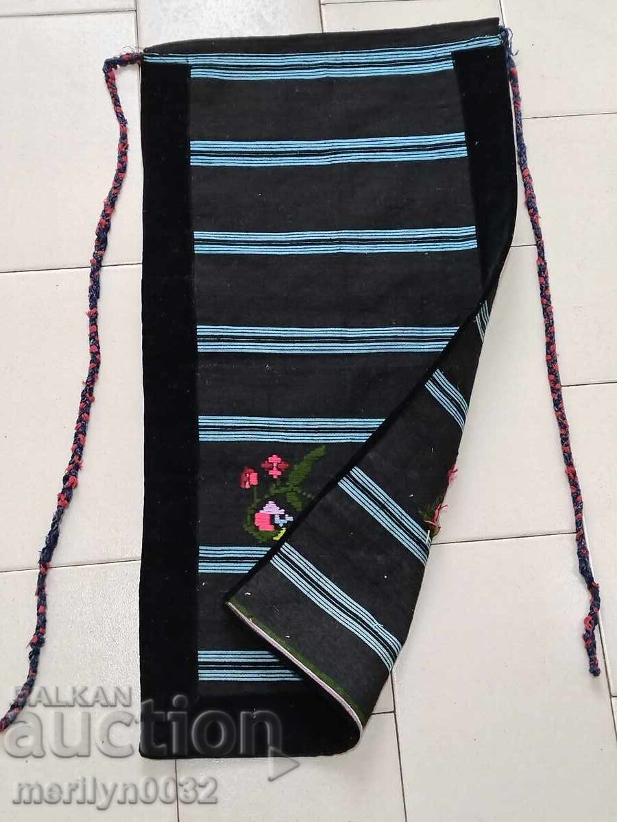 Δημοπρασία Παλιά ποδιά κέντημα πούλιες, φορεσιά, ύφασμα Δημοπρασία Παλιά ποδιά κέντημα πούλιες, φορεσιά, ύφασμα