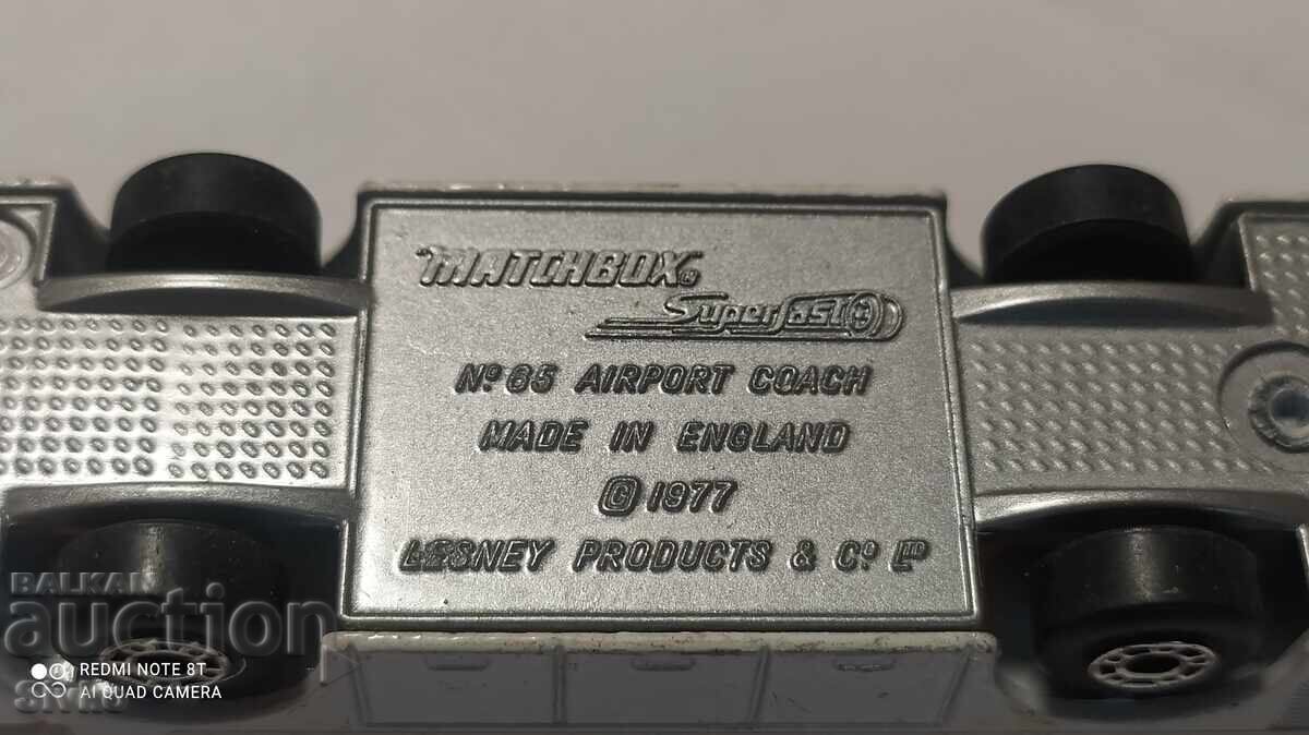 MATCHBOX AIRPORT COACH 1977 Trolley - 6 MATCHBOX AIRPORT COACH 1977 Trolley - 6