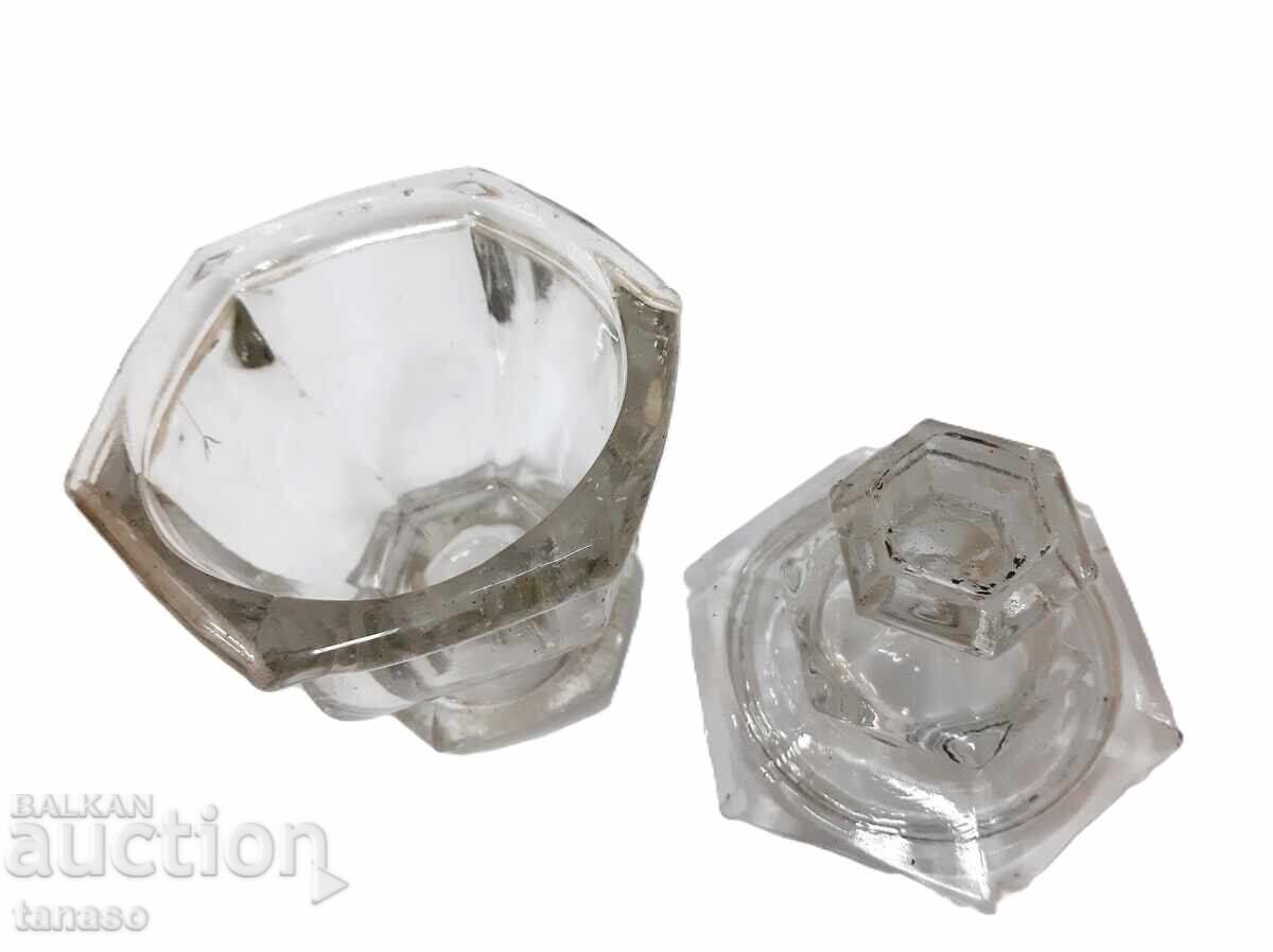 Delivery of Old antique glass jar with lid (2.2) Delivery of Old antique glass jar with lid (2.2)