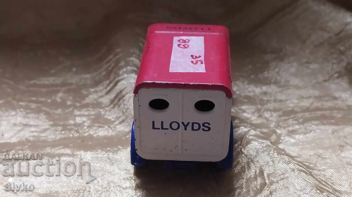 Delivery of MATCHBOX FORD MODEL T 1 stroller Delivery of MATCHBOX FORD MODEL T 1 stroller