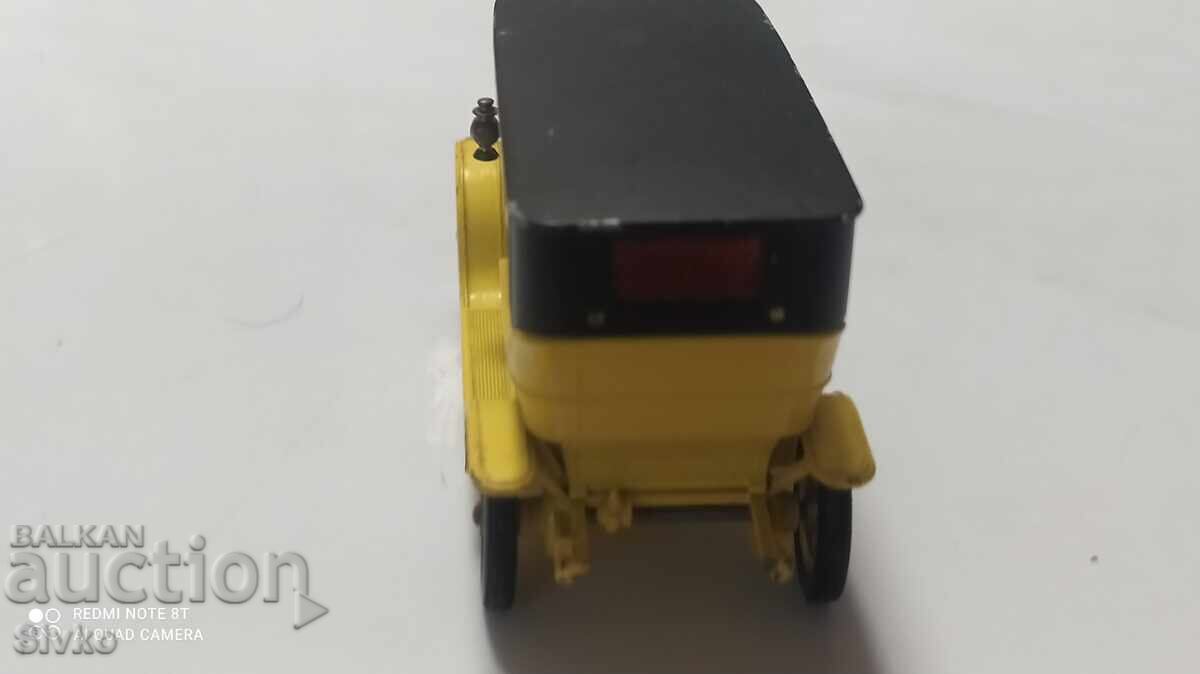 Delivery of MATCHBOX PEUGEOT 1907 trolley